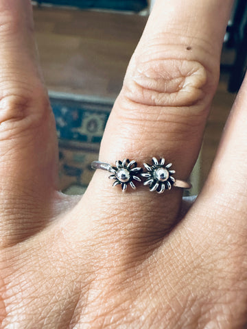 Sterling Silver Adjustable Double Daisy Ring