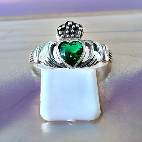 Sterling Silver Emerald CZ Claddagh Ring